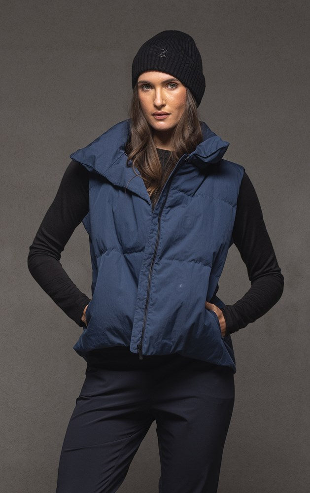 HIGH COLLAR DOWN VEST