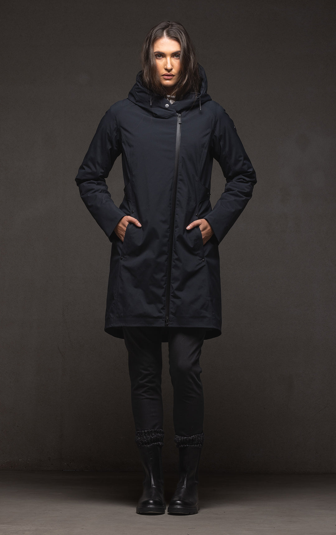 HOODED DOWN PARKA