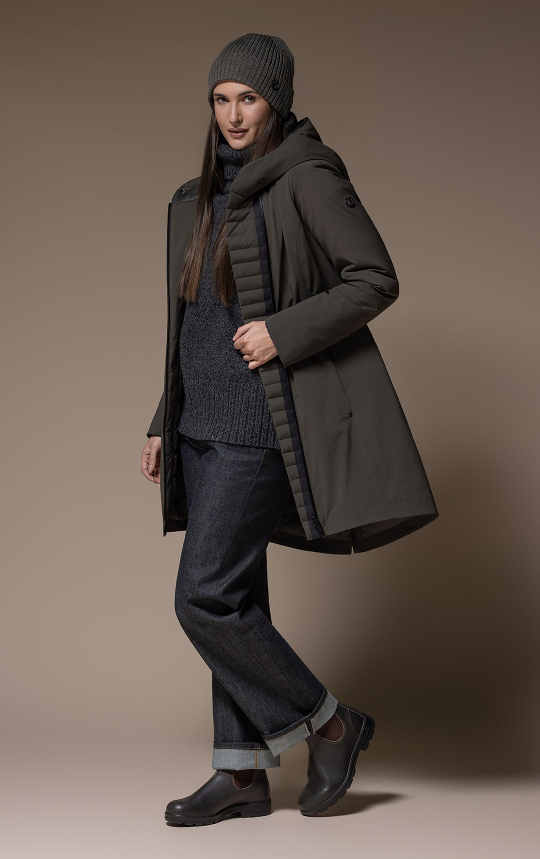 HOODED DOWN PARKA