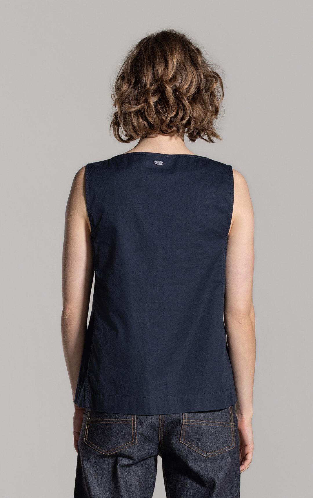 ORGANIC COTTON SLEEVELESS TOP