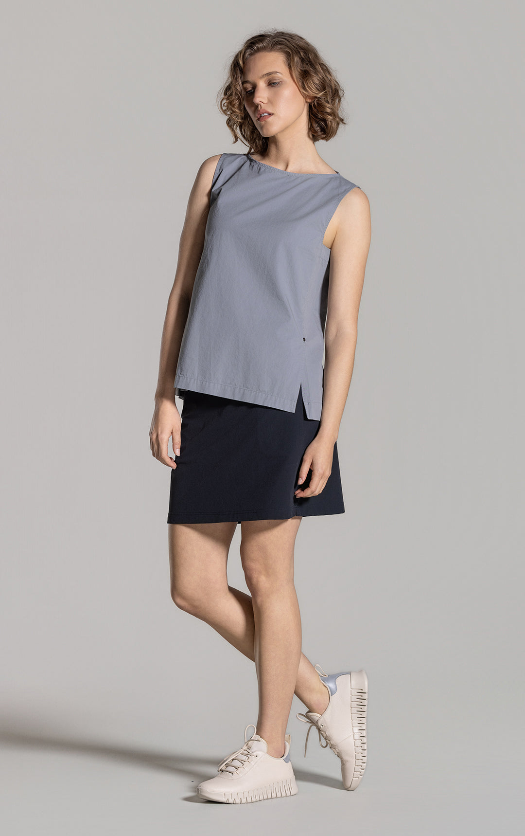 ORGANIC COTTON SLEEVELESS TOP