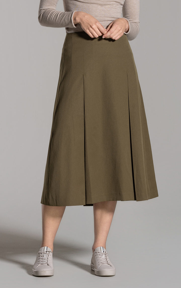 PERFORMANCE TWILL BOX PLEAT SKIRT