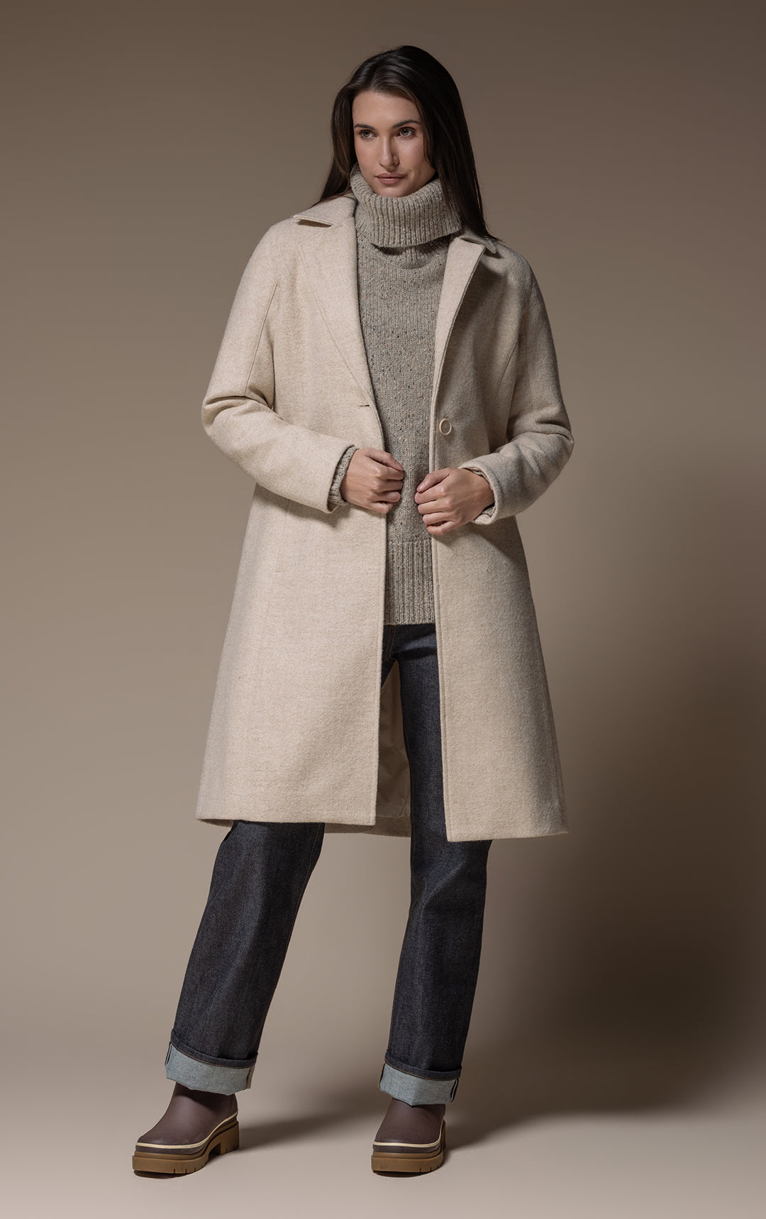 SINGLE BREASTED WOOL COAT