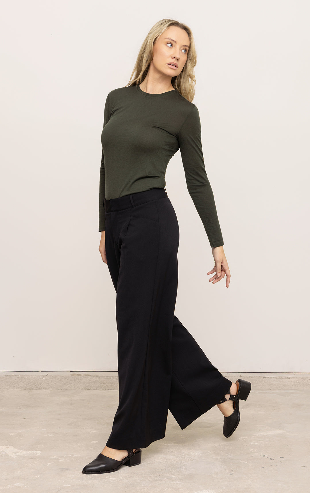 Women's Tops + Tees | Perfect For Any Occasion | Alchemy Equipment